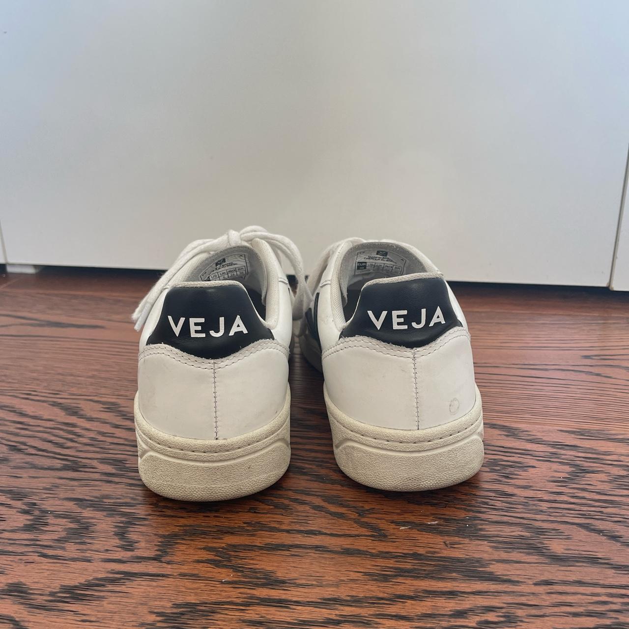 VEJA black and white low tops RRP $229 Only worn out... - Depop