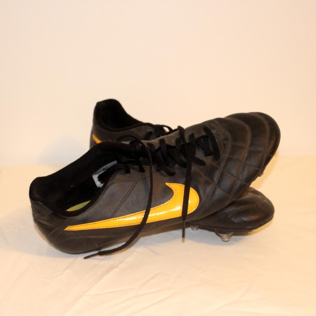 nike tiempo legend iv size 12