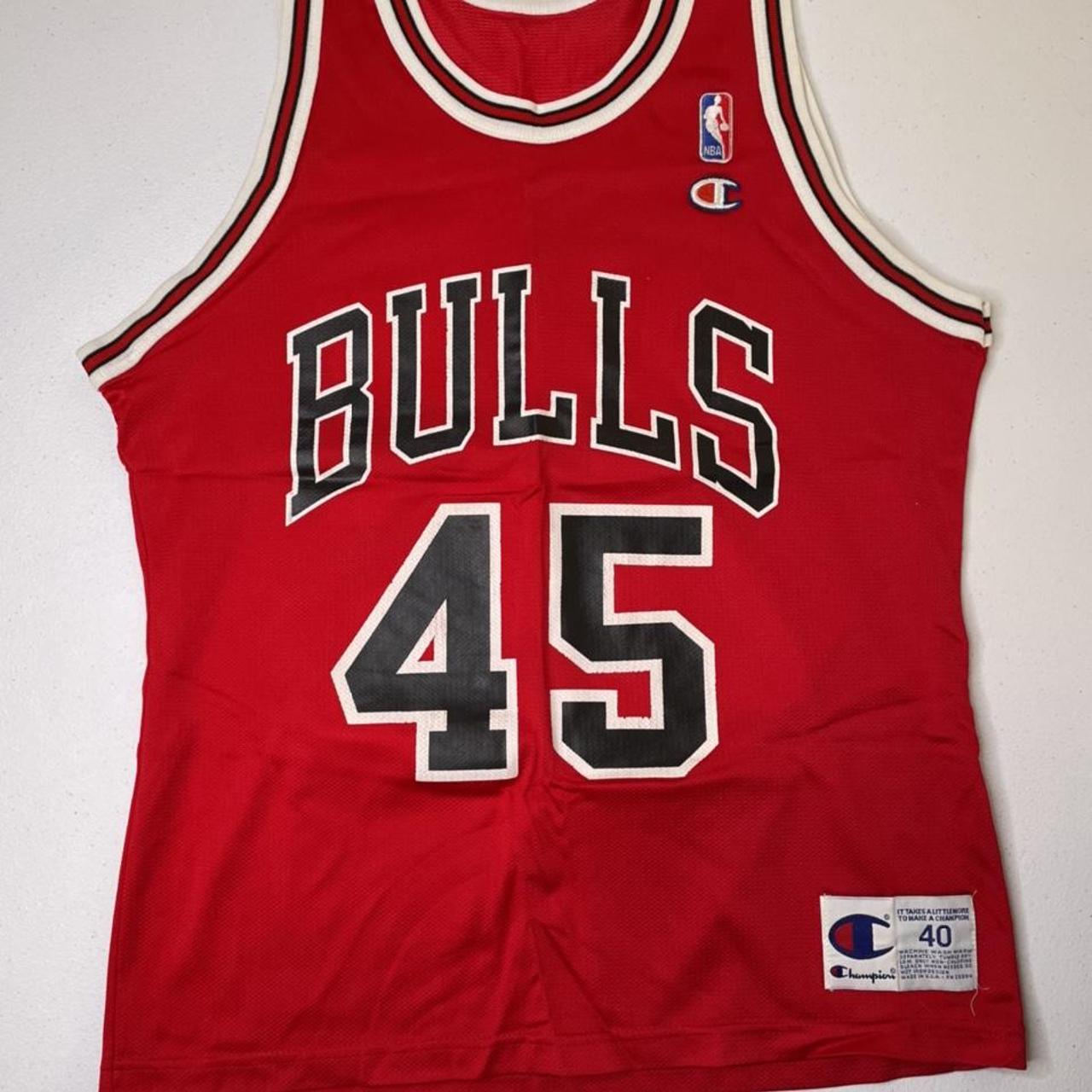 Vintage 90's Champion Chicago Bulls Michael Jordan 45 