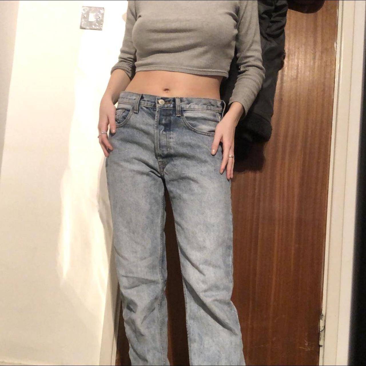 Brandy Melville Low Rise Light Wash Jeans Medium... - Depop