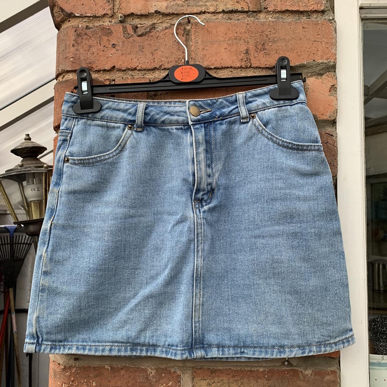 Forever 21 Denim Mini Skirt Size 10 - Depop