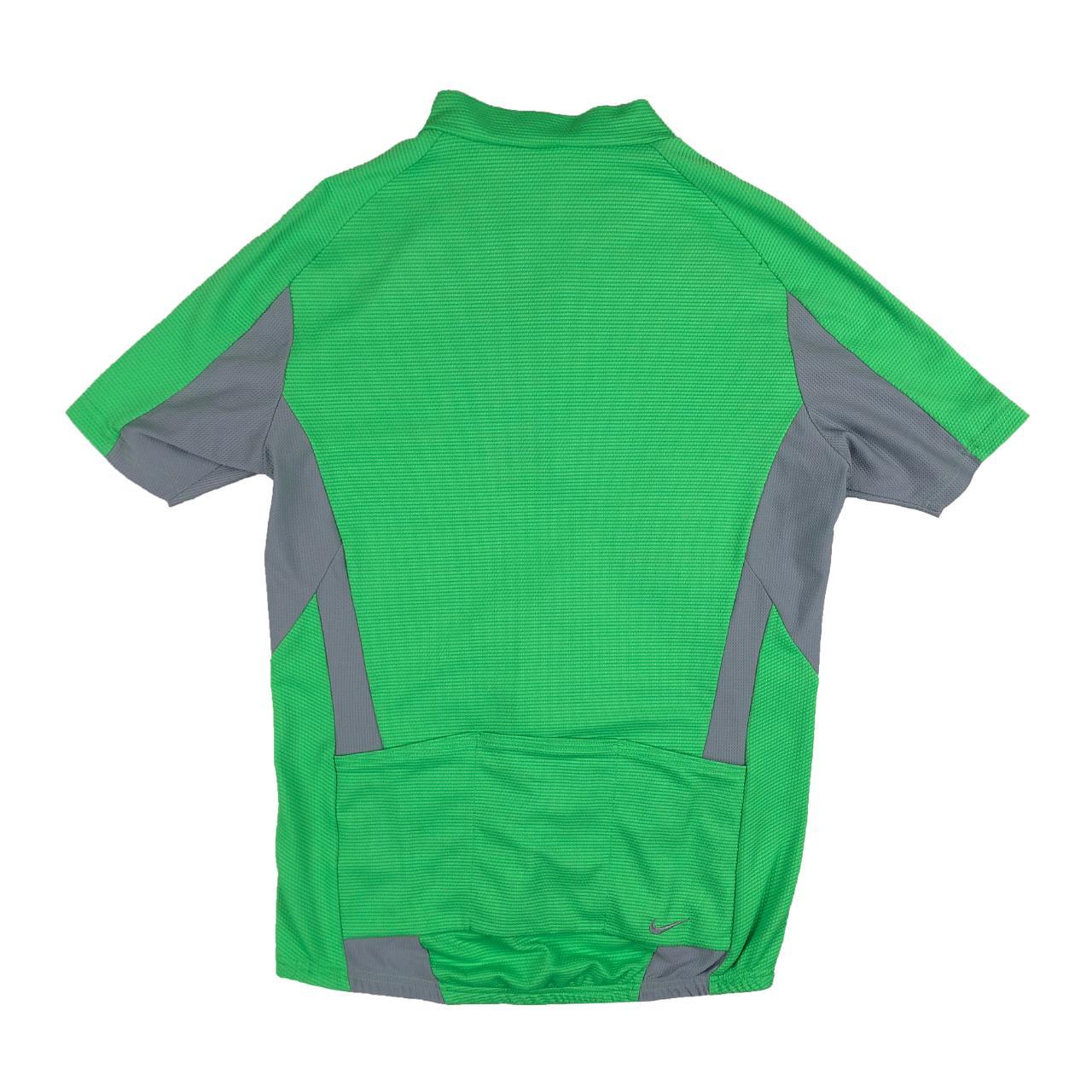 Nike ACG Men's Grey and Green Tshirt Depop