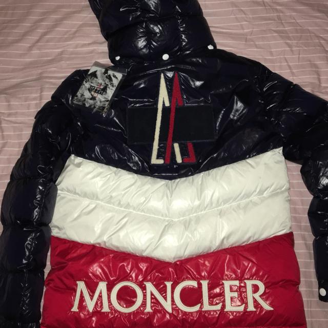 Moncler kith store