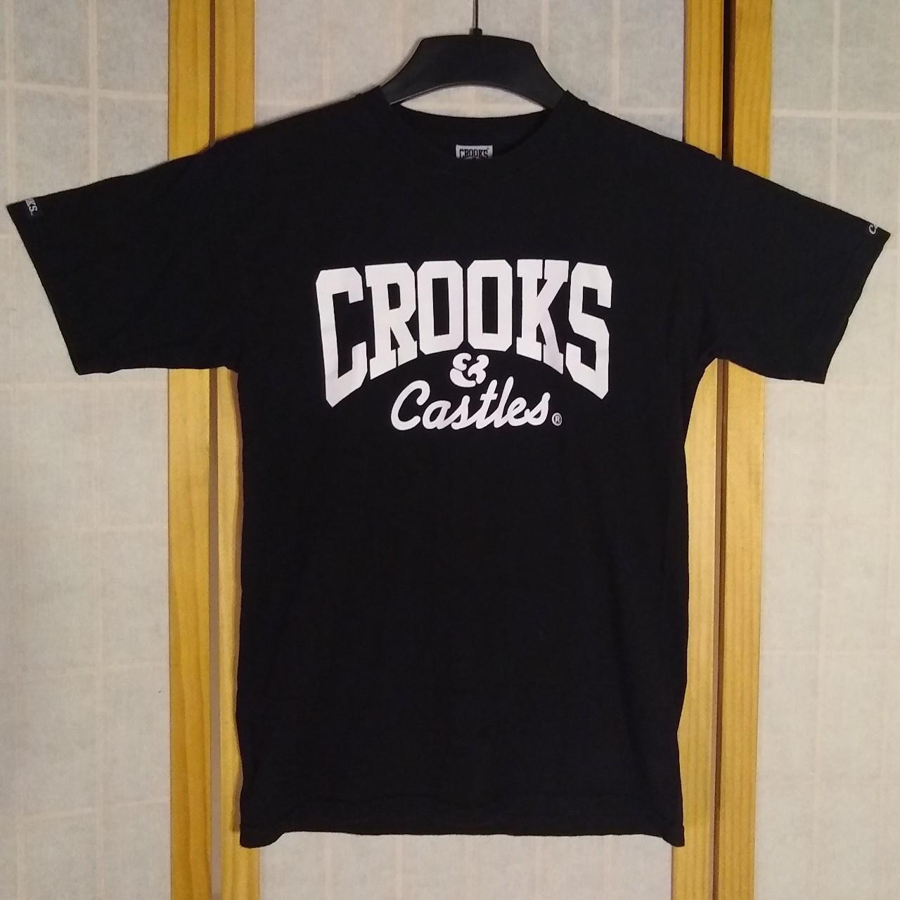 Crooks & Castles Women's Black and White T-shirt | Depop