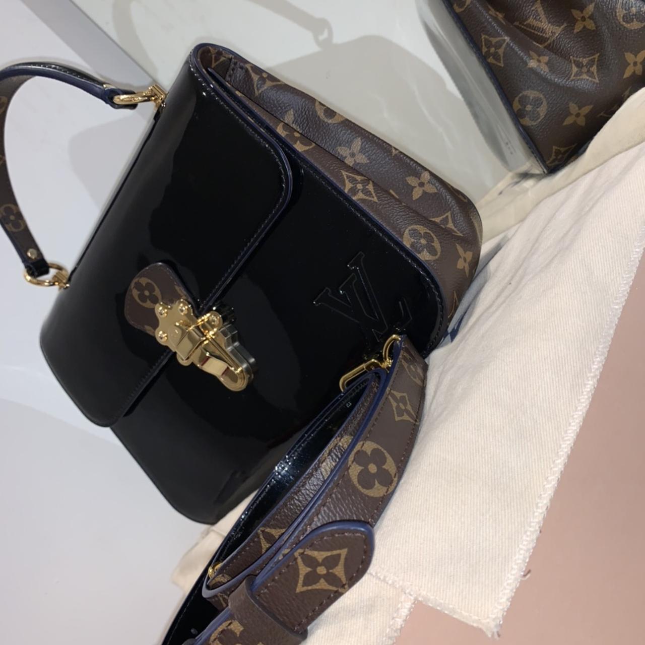 men Louis Vuitton side bag #lv #louisvuitton - Depop
