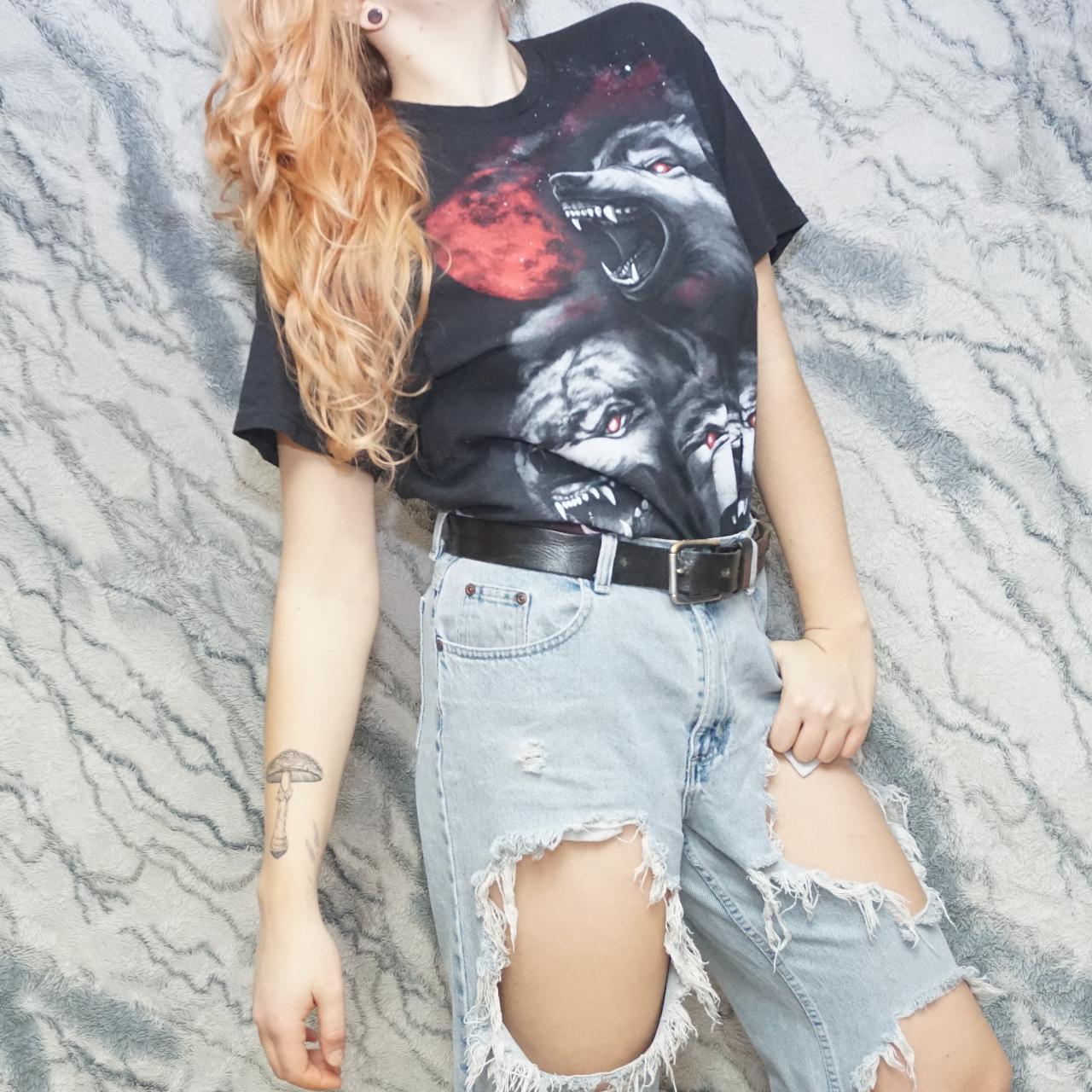 Product Image 1 - Blood Moon Wolf T
Size M

*Tagless.