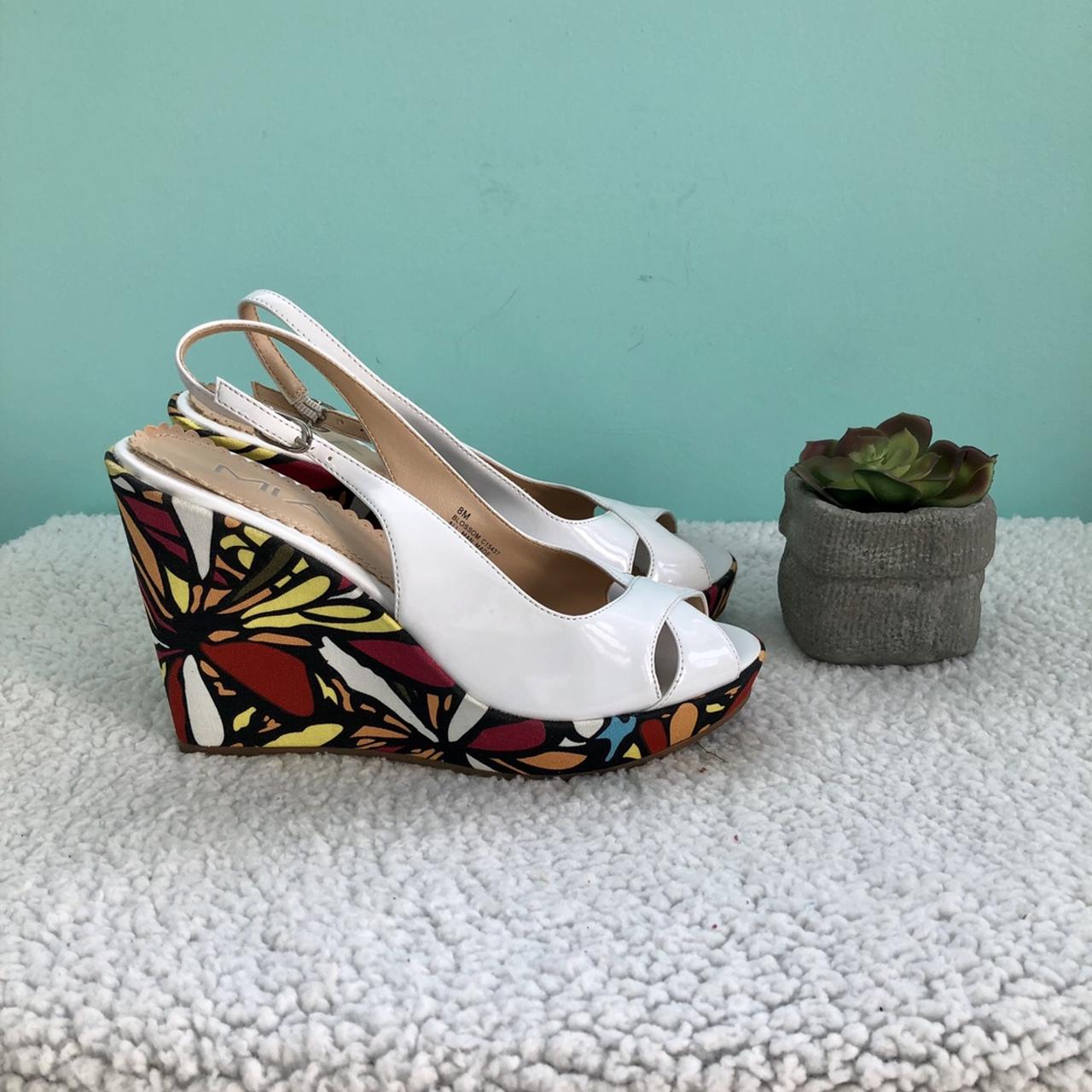 Mia deals wedge heels