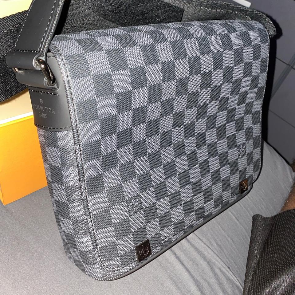 LOUIS VUITTON Damier Graphite District PM 1265609