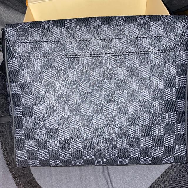 Louis Vuitton District Messenger Bag Damier Graphite MM Black 1943049