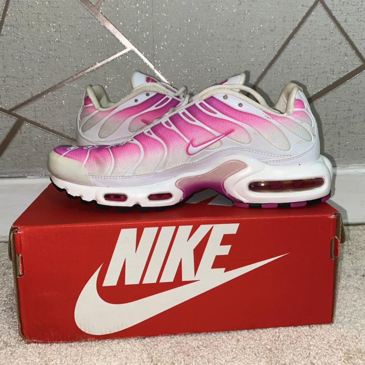 hot pink tns