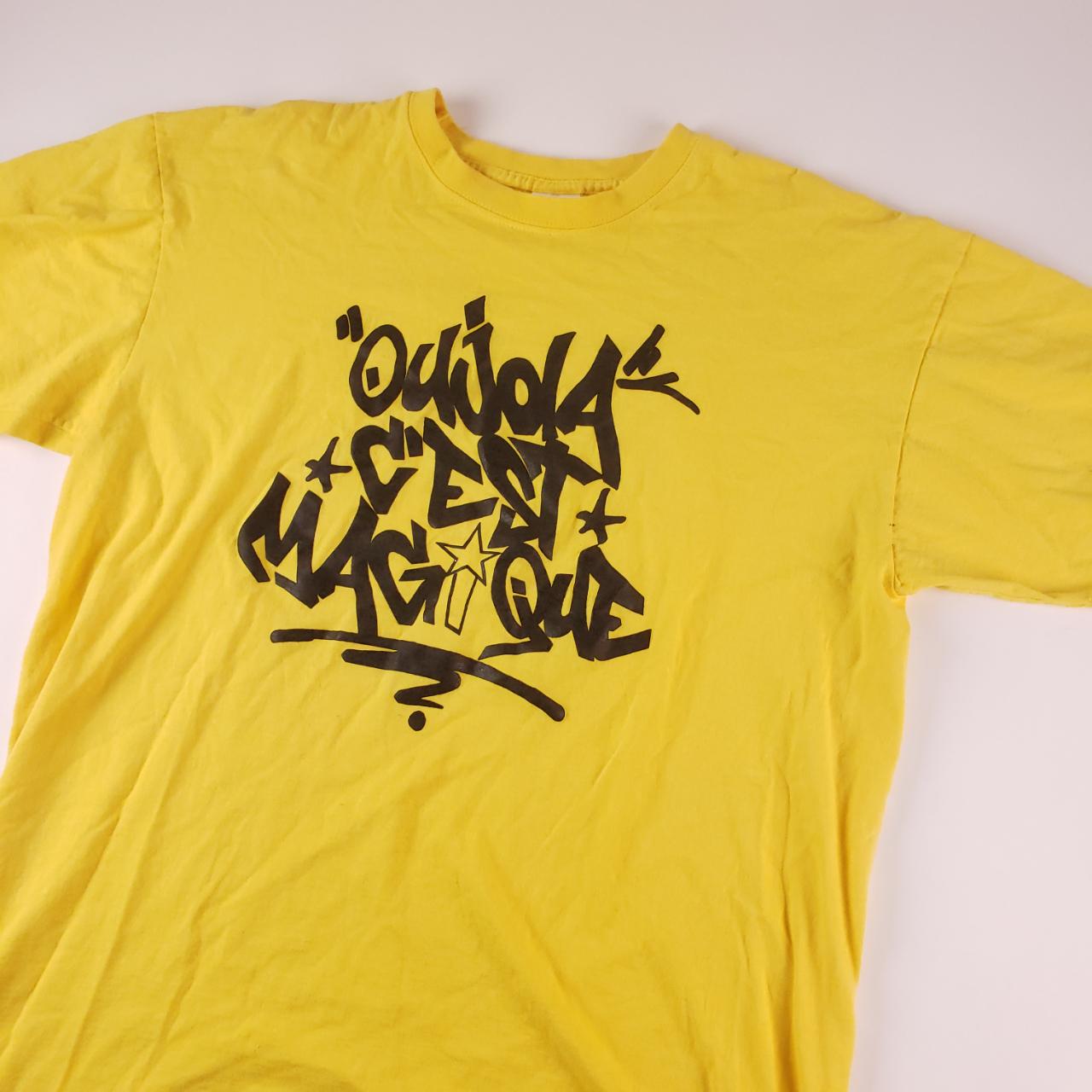 Oujda C'est Magique Yellow Spellout T-Shirt Mens sz... - Depop