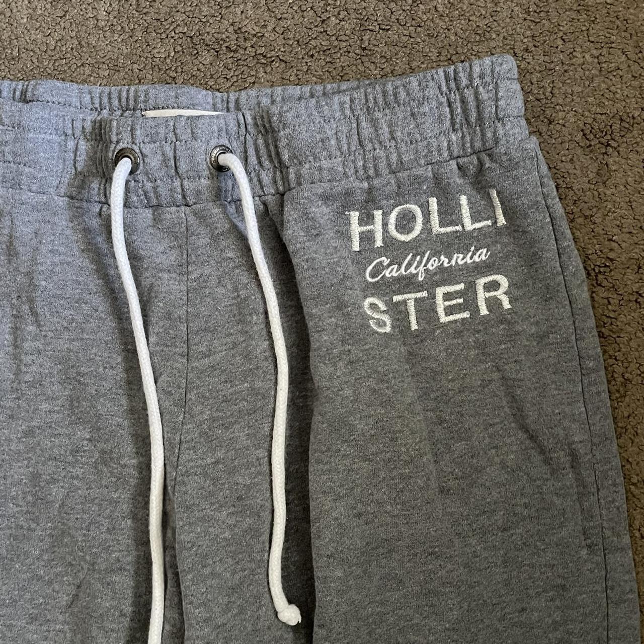 🤍 hollister grey sweatpants 🤍 -fits true to size - Depop