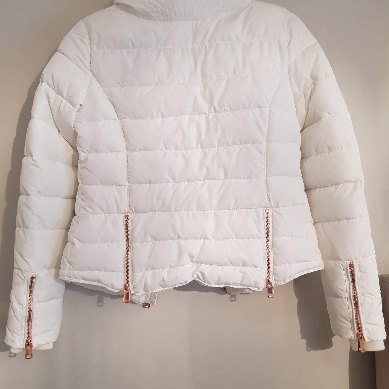 zara white puffer