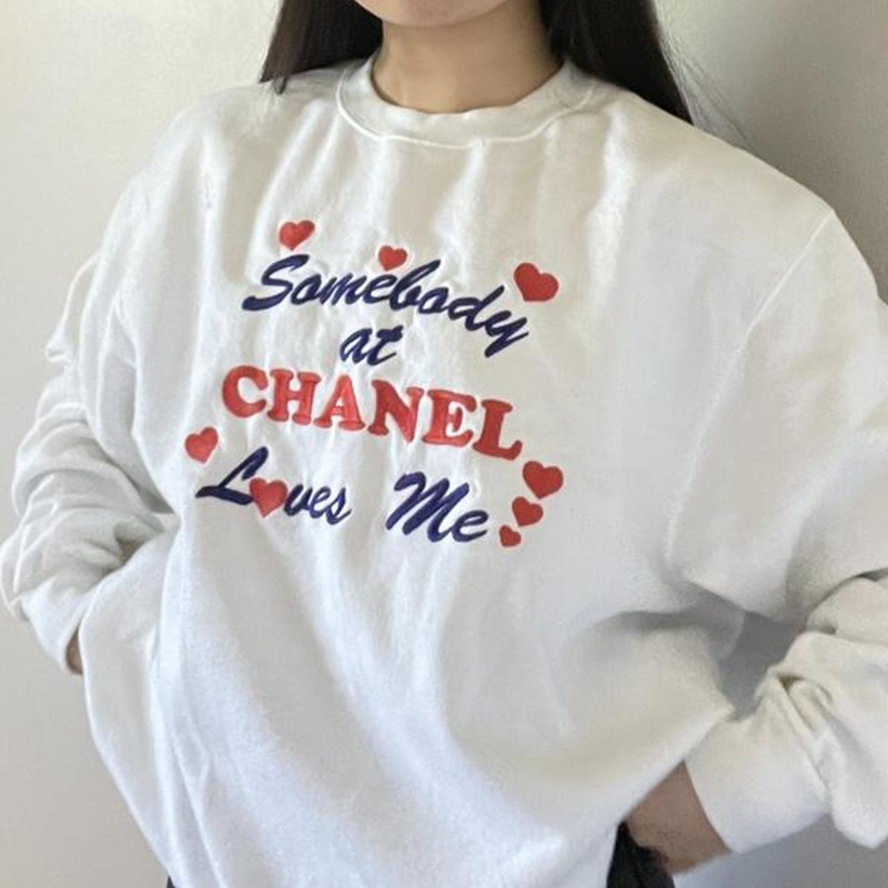Chanel Women's White and Blue Sweatshirt