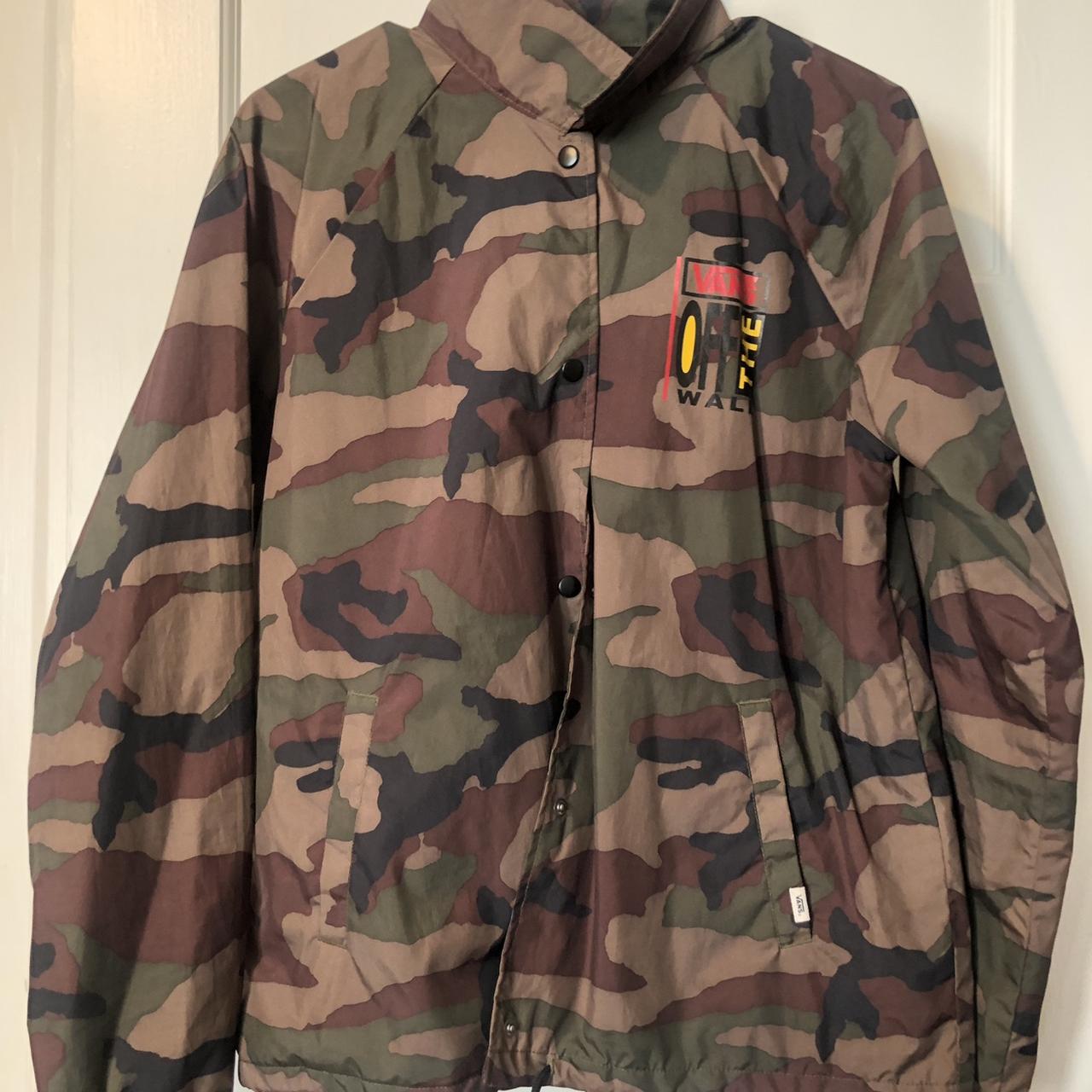 vans army print windbreaker jacket, worn once,