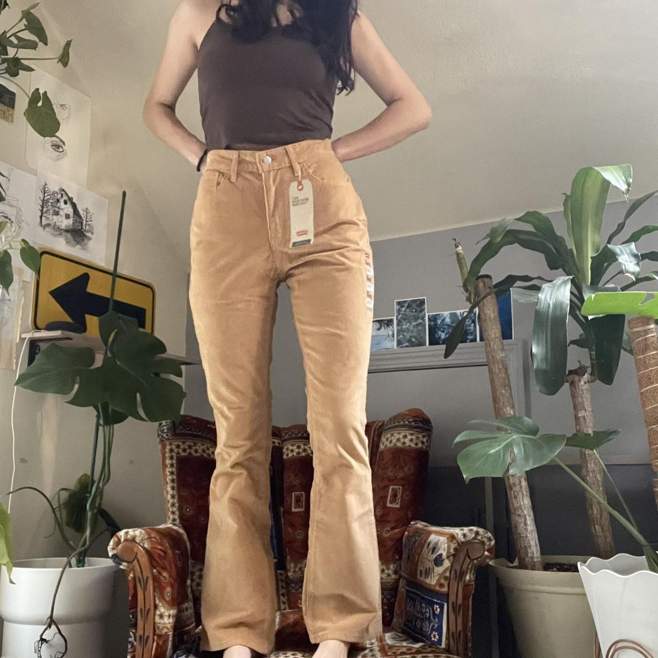 Levi's Women's Tan and Brown Jeans | Depop