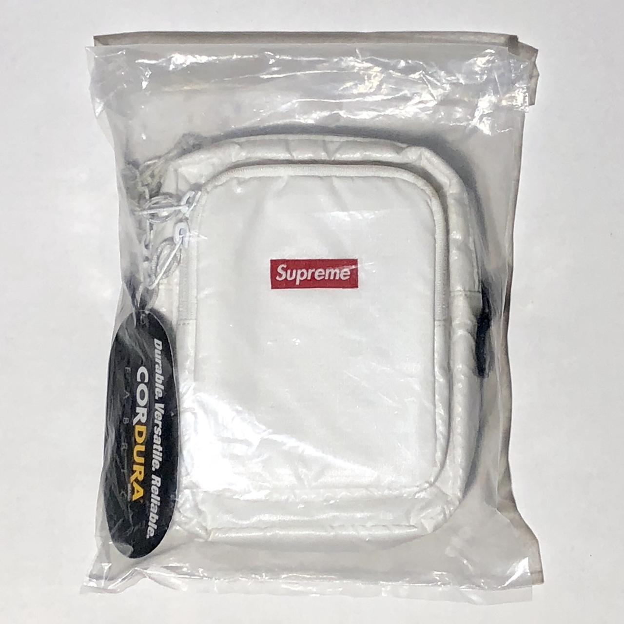 Supreme Shoulder Bag (White) – The Liquor SB