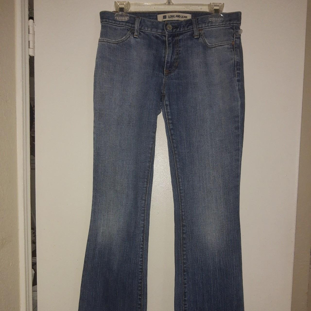 GAP LONG AND LEAN SEMI FLARE JEANS 30