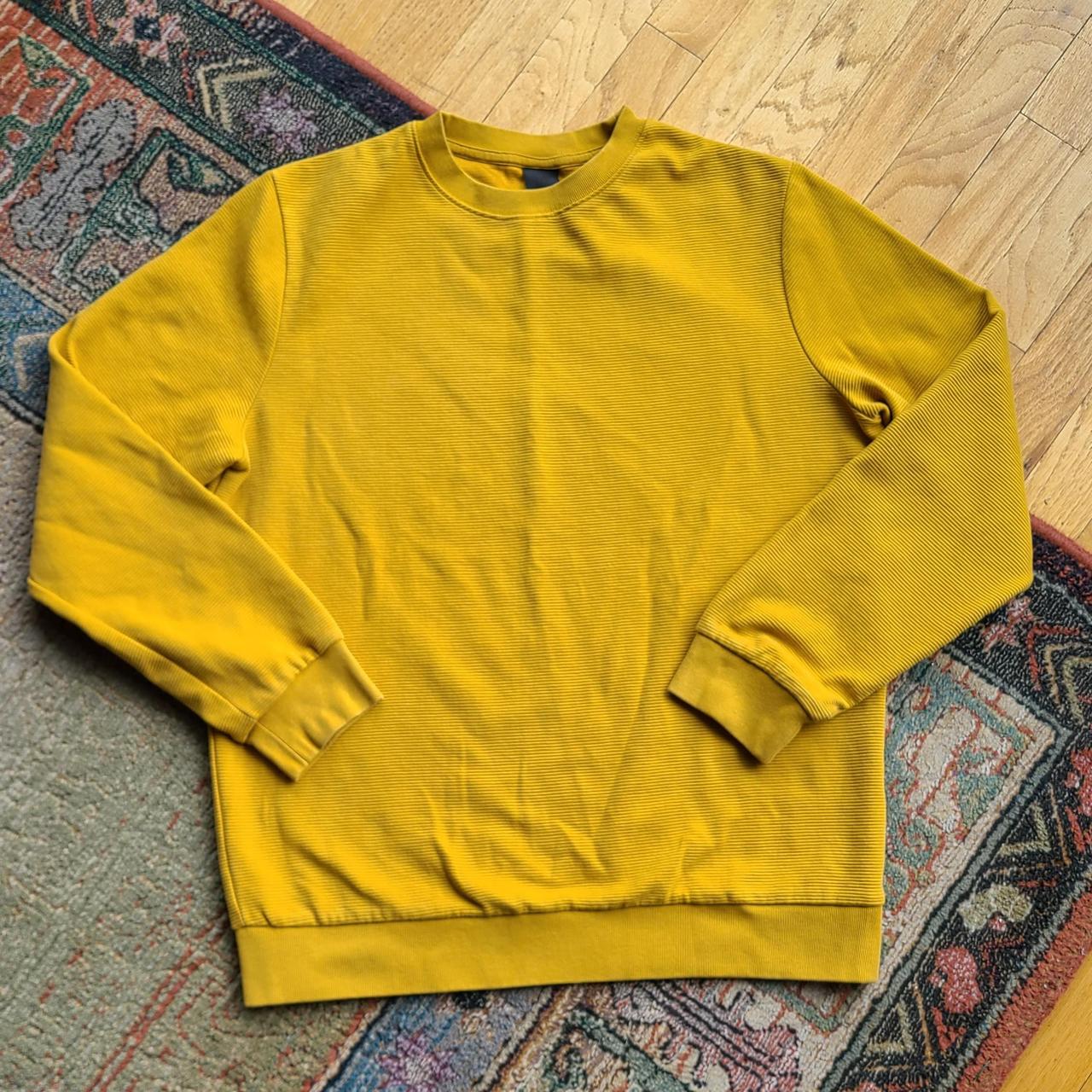 H&M Men's Yellow and Gold Jumper Depop
