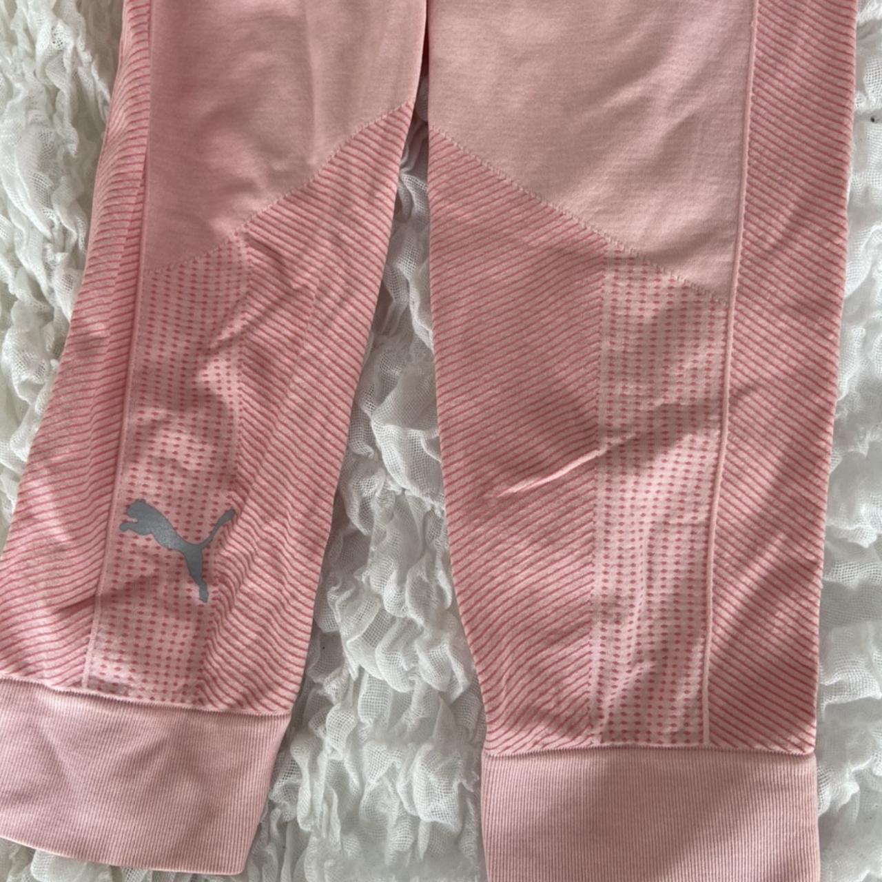 💕Puma seamless leggings in Pink💕 -Perfect condition - Depop