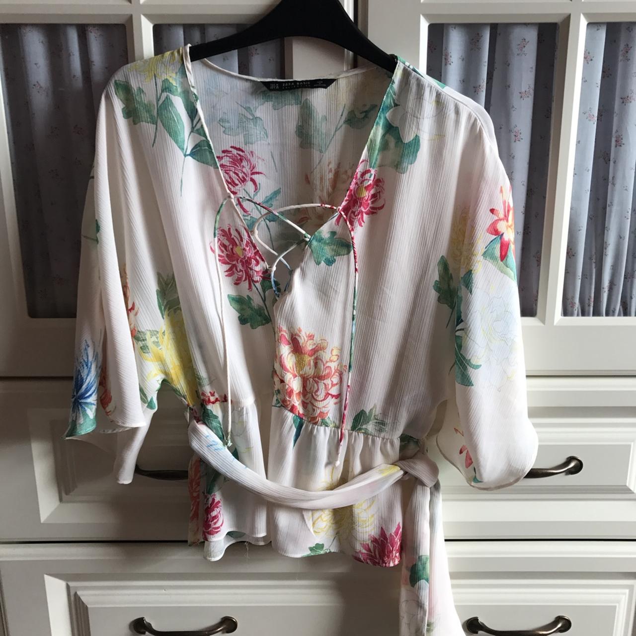 Zara floral chiffon lace tie front. Size M #zara #top - Depop