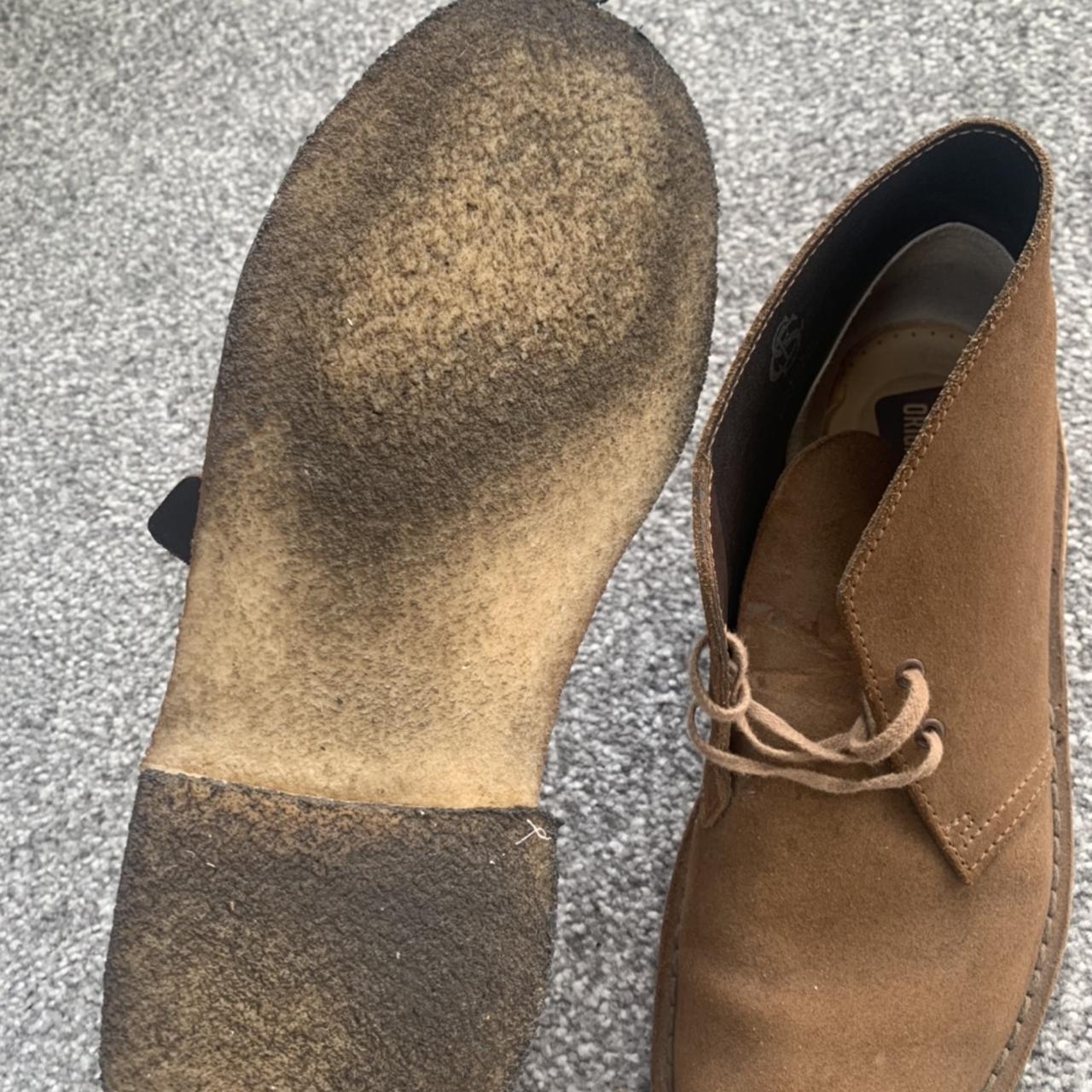 clarks desert boots tan