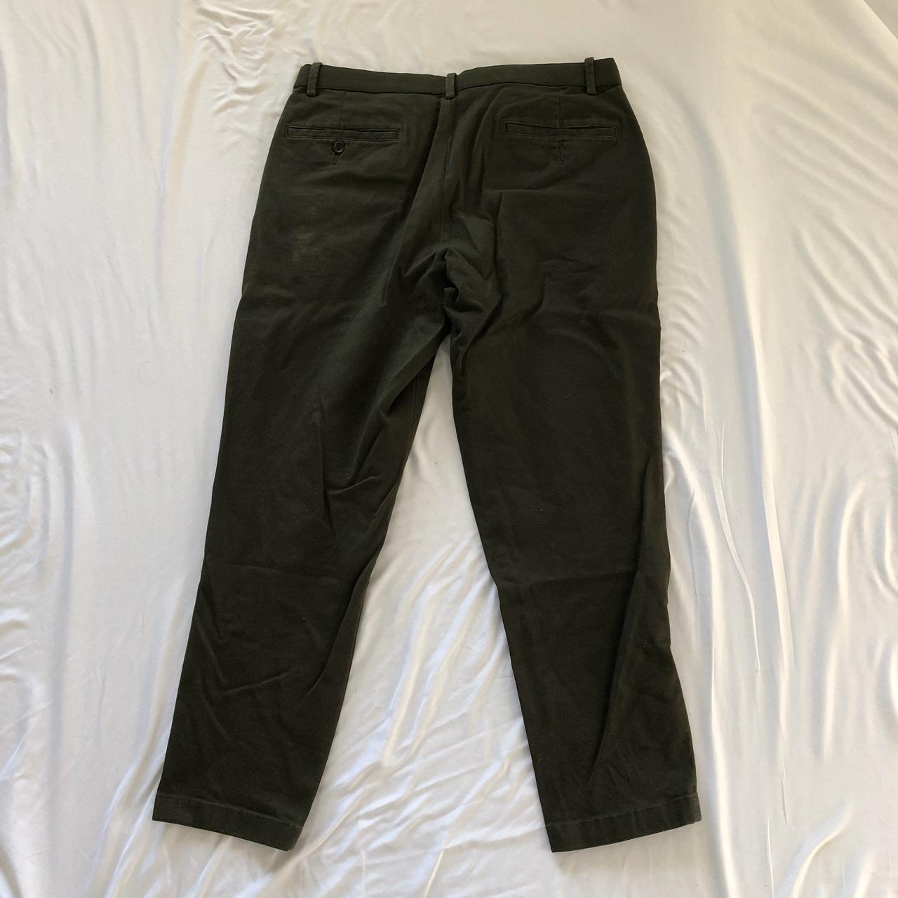 UNIQLO Men's Green Trousers | Depop