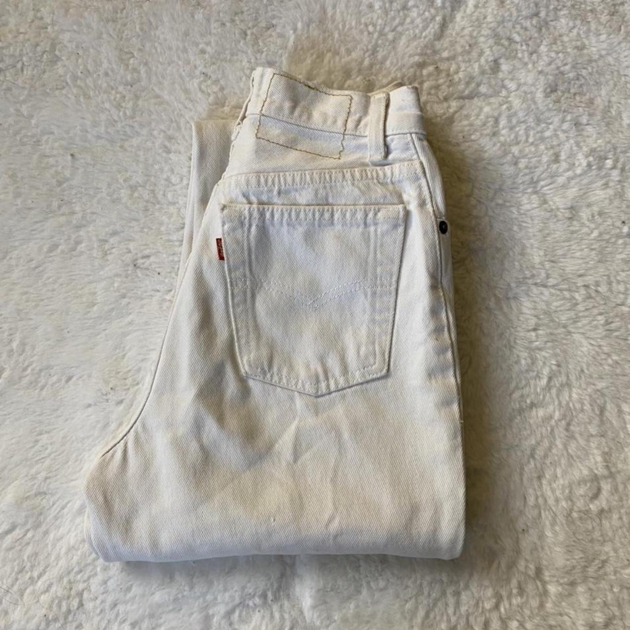 vintage white levis 501