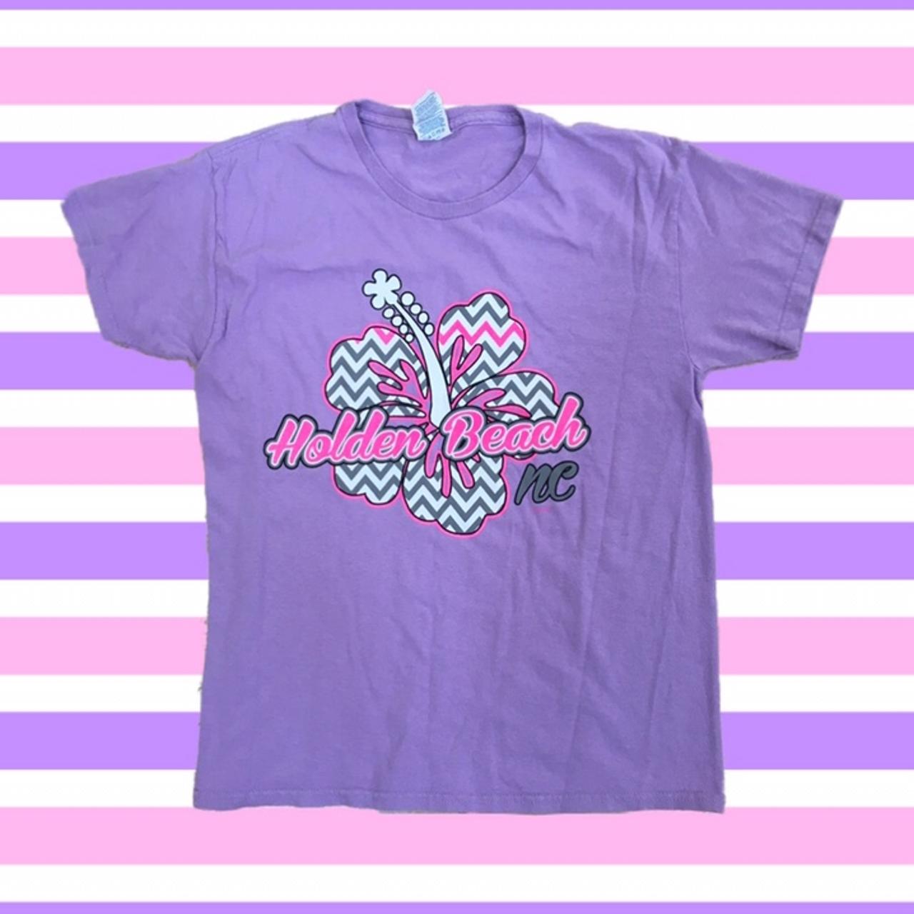 Coconut girl graphic tee 🌸🌸 Shown on 5’4 size small.... Depop