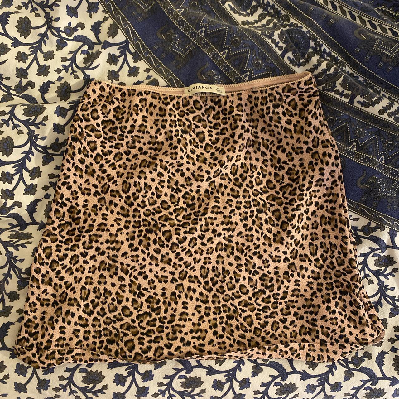 Cheetah print pink skirt - Depop