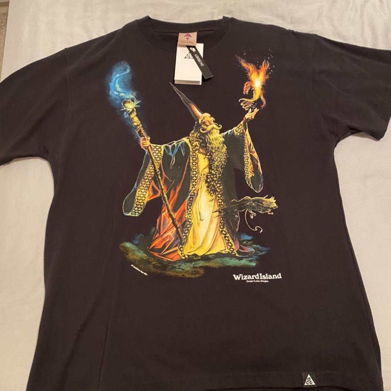 nike acg wizard tee