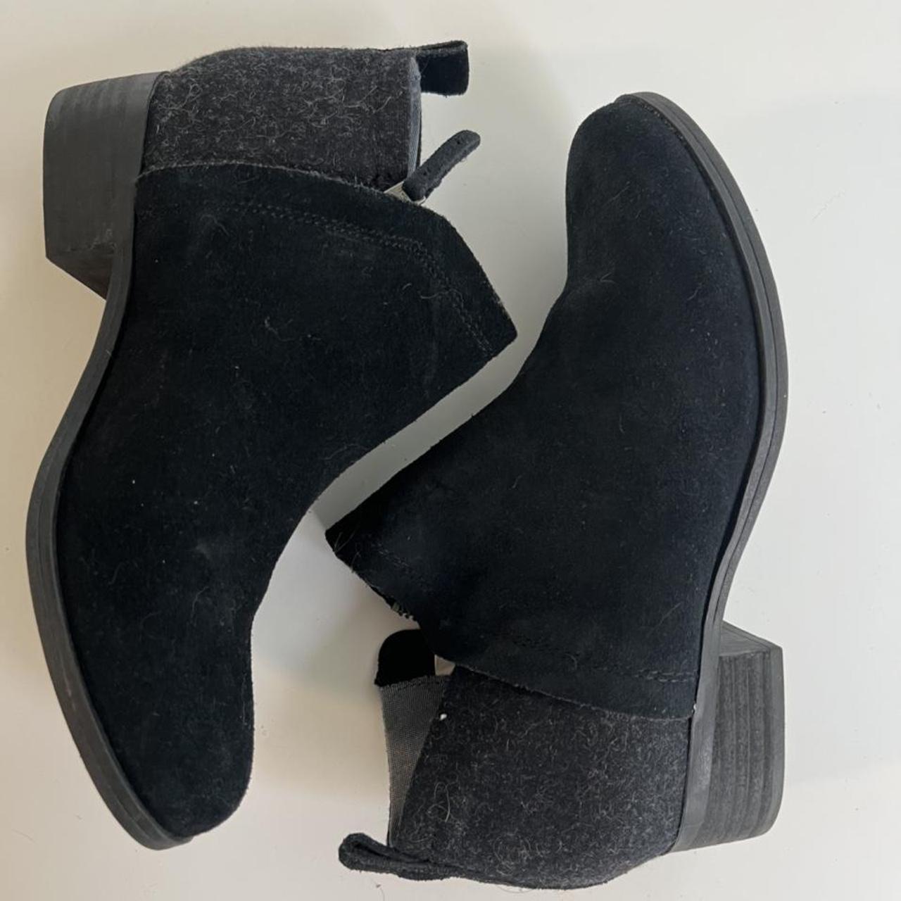 Toms suede ankle booties - size 6.5 - worn twice - Depop