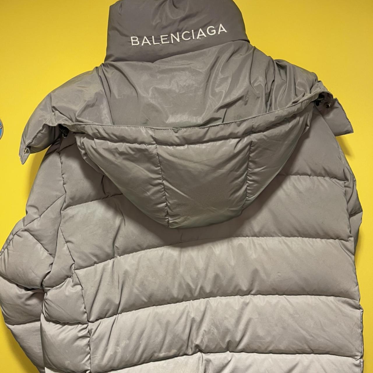 Balenciaga oversized hot sale puffer jacket