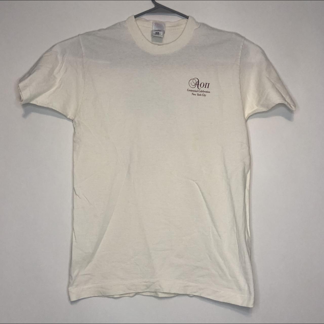 Fruit of the Loom Men's White T-shirt | Depop