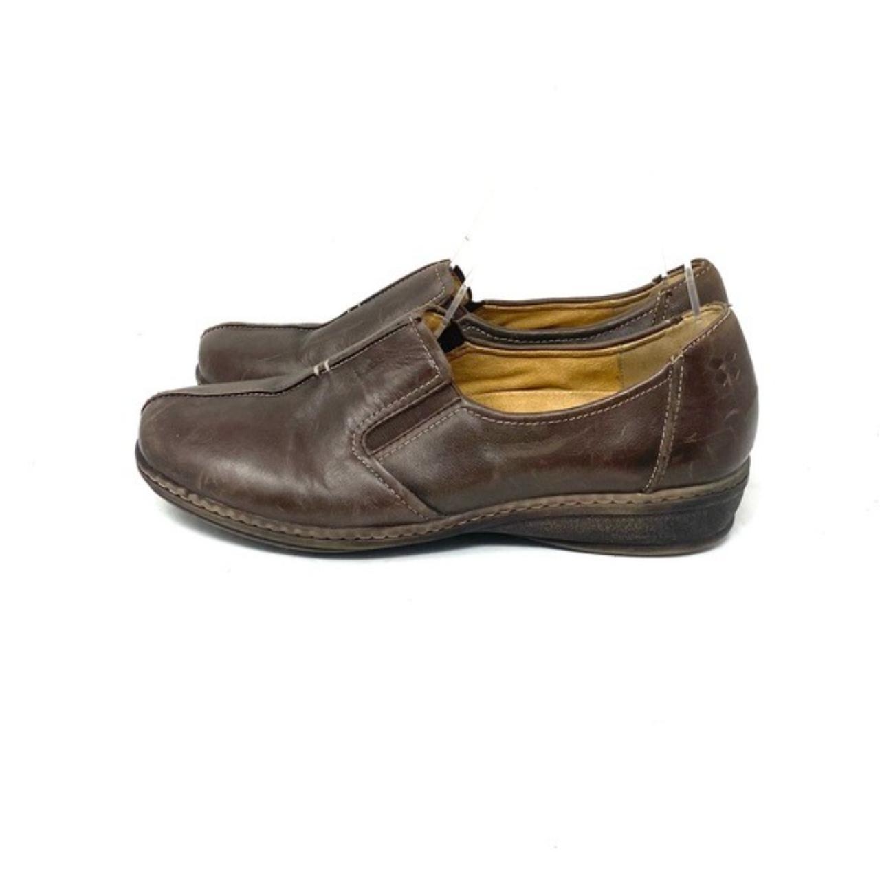 Naturalizer Women's Footwear | Depop