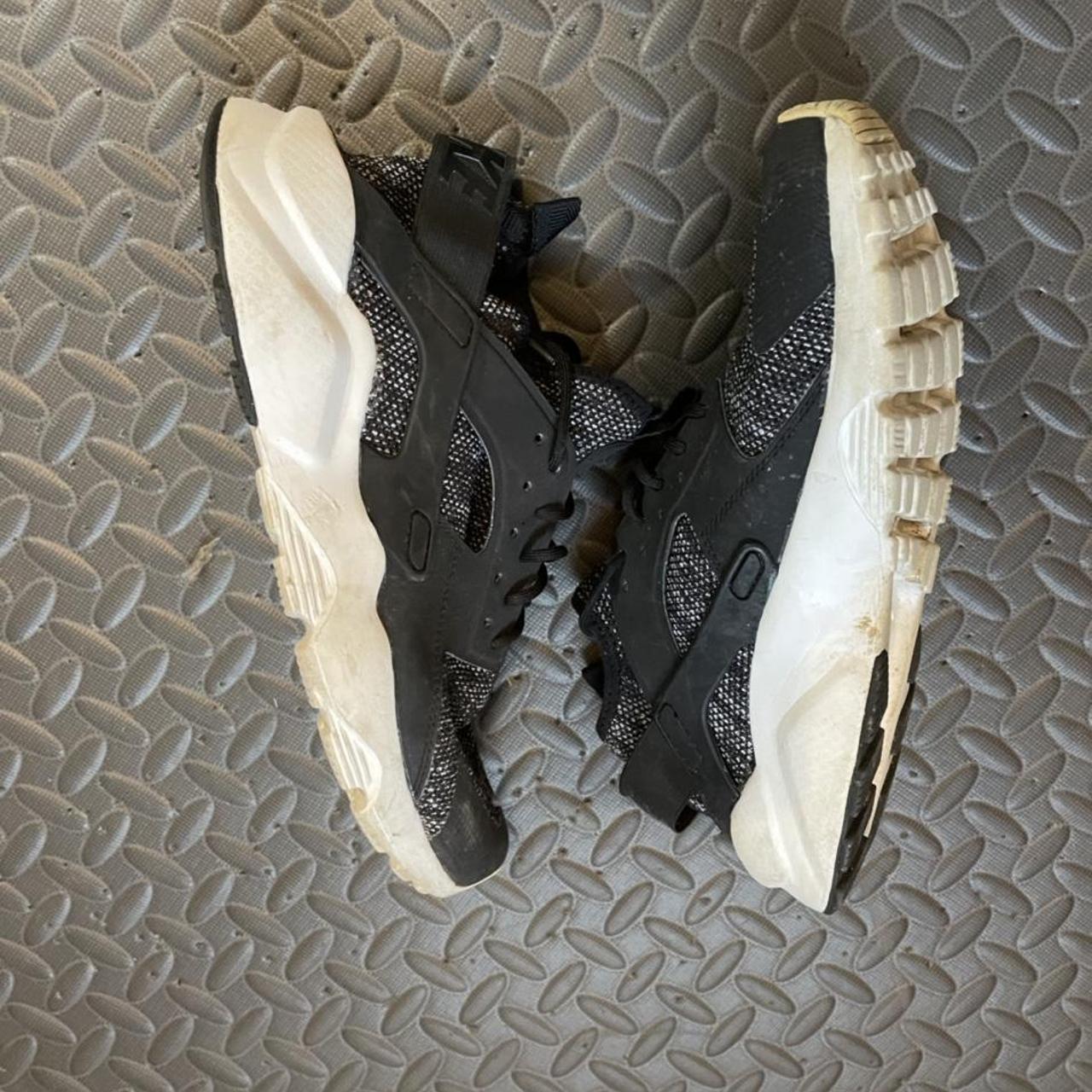mens nike air huarache size 9