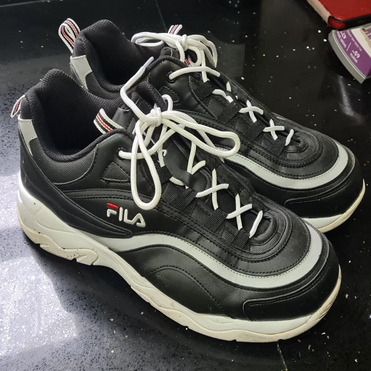 mens fila trainers size 10