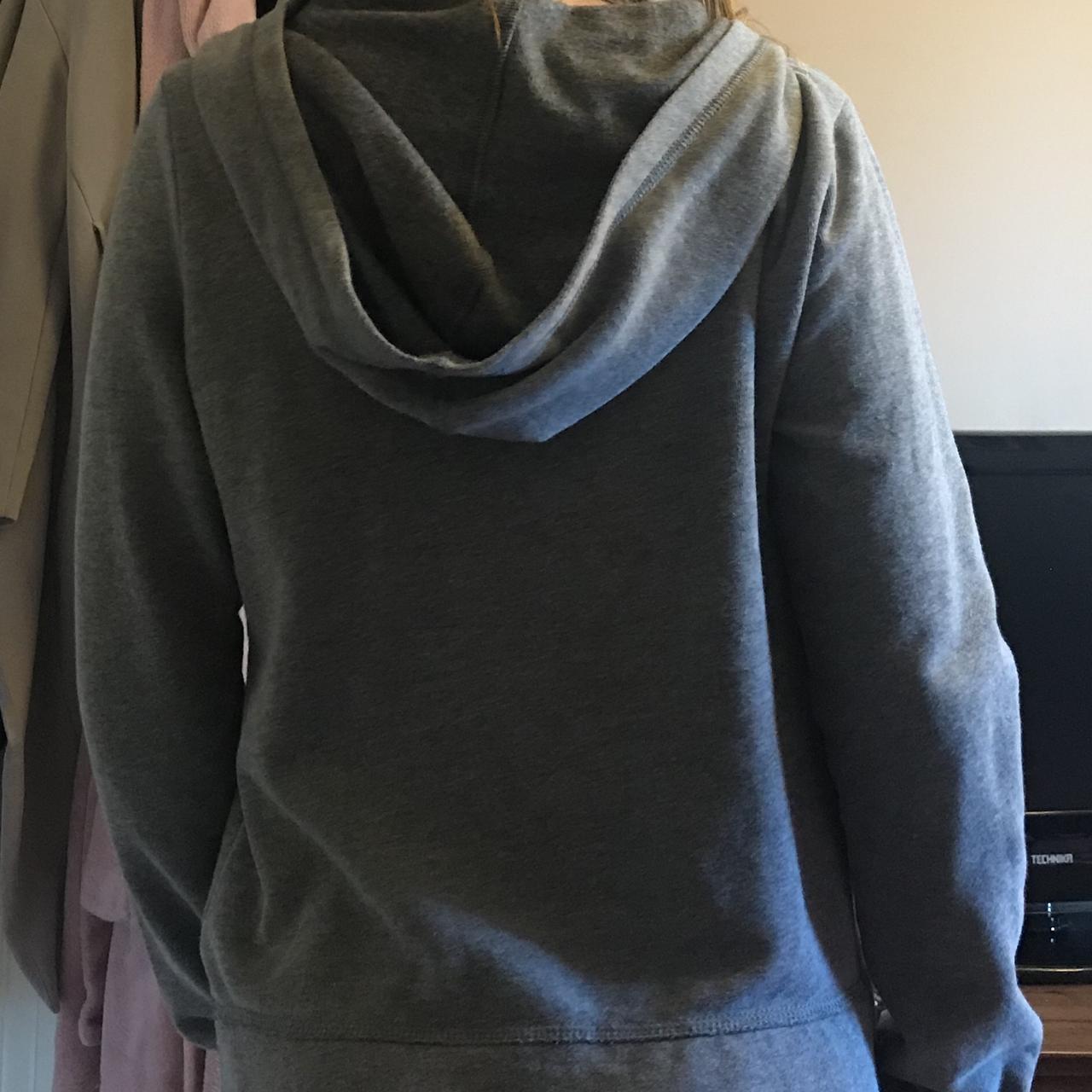 Hollister Women's Gray Hooded Zip Up Sweatshirt - Depop