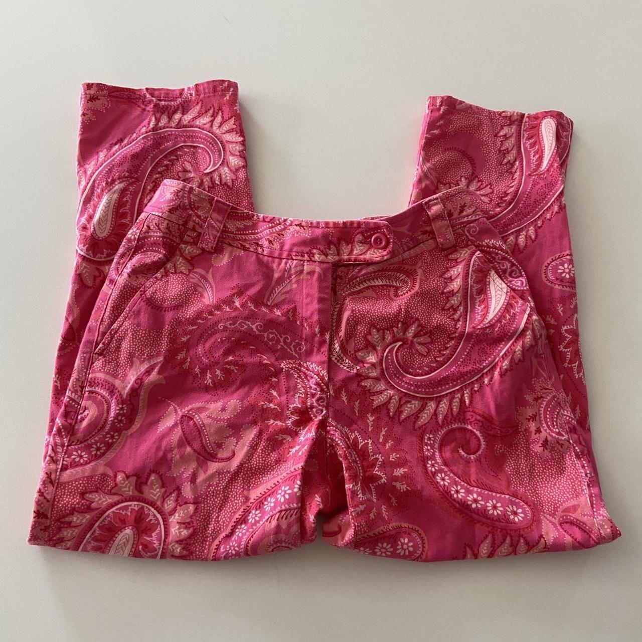 the coolest paisley capri pants • marked as size 6... Depop