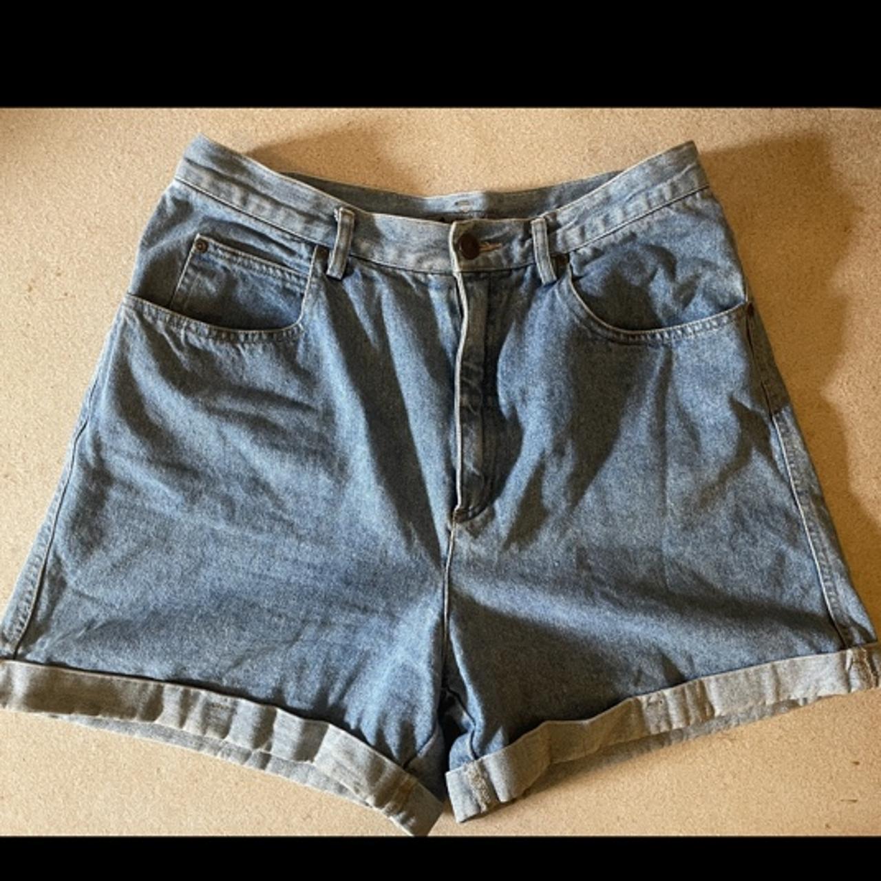 Mom booty shorts Jean material vintage Liz... - Depop