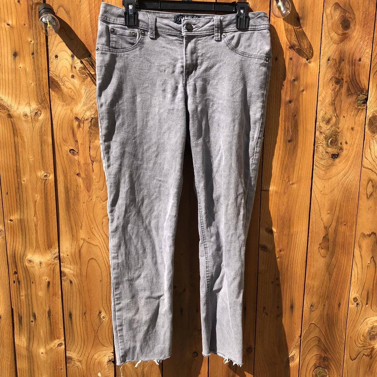 Fade to Blue Grey Jeans Super cute jeans Size 8... Depop