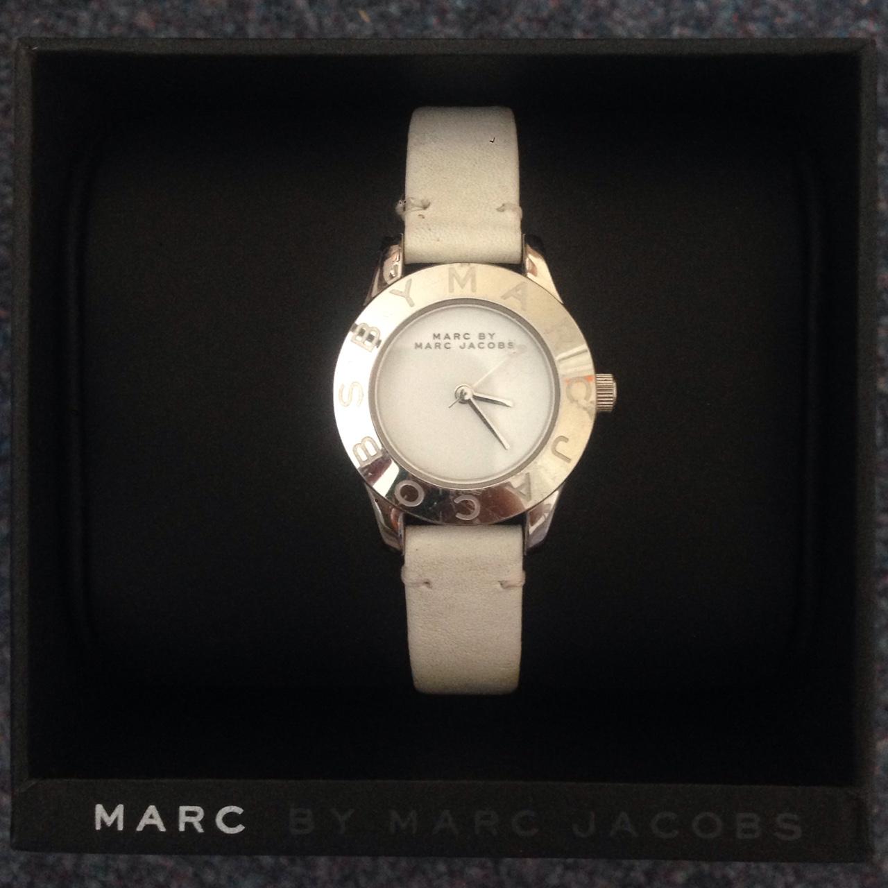 Small face hot sale silver watch