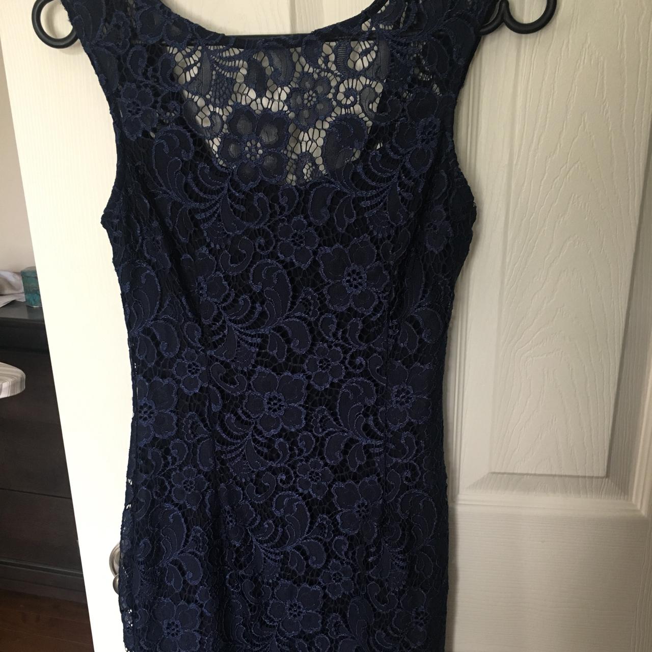 Le chateau dress size xxs but fits like a size xs-s.... - Depop