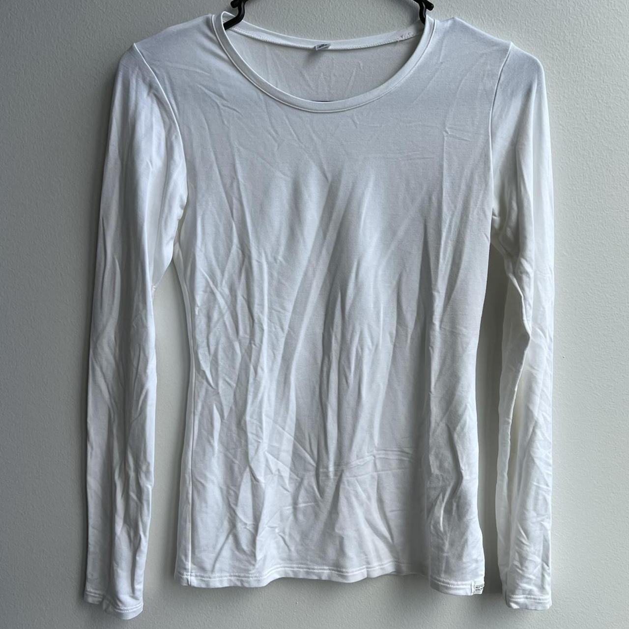 Uniqlo thermal heat tech crew neck long sleeve.... Depop