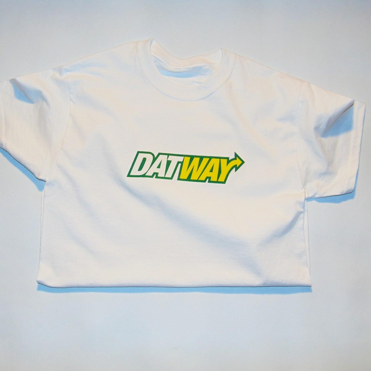 Product Image 1 - Stand out with this DATWAY
