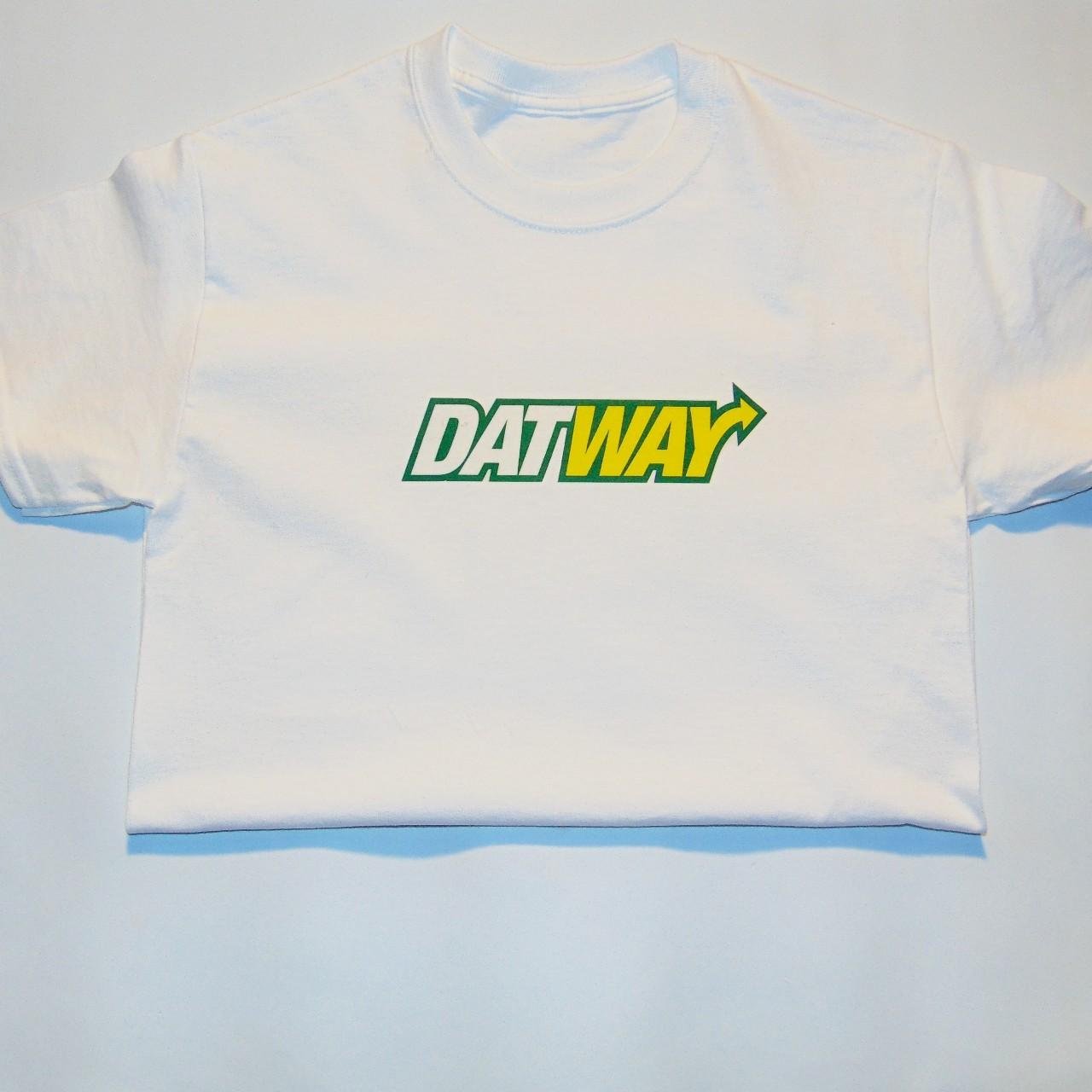 Product Image 4 - Stand out with this DATWAY
