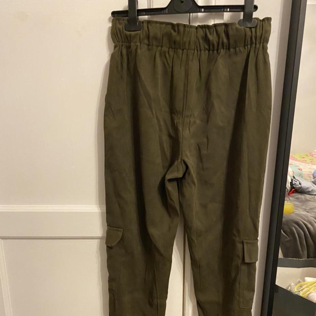 stradivarius khaki cargo