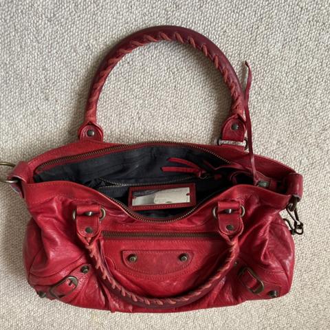 fuckyeahnicolerichie  Balenciaga bag, Red balenciaga, Balenciaga