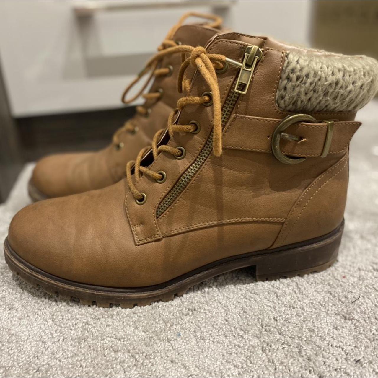 New Look Women's Tan Boots Depop