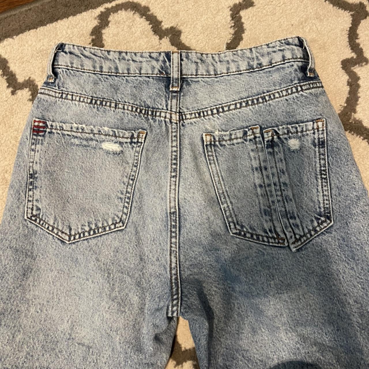 The cutest urban jeans, tight to flare - Depop